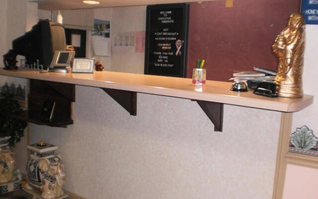 Executive Inn & Suites - Covington