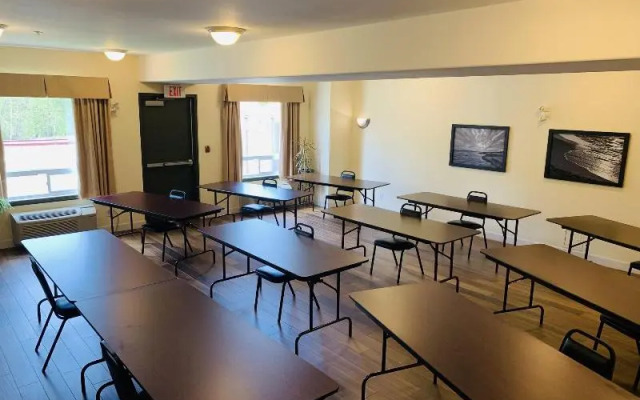 Super 8 Amherst NS