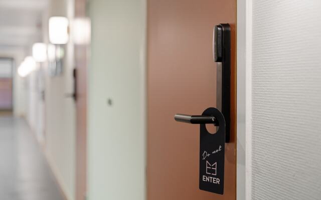 Enter St. Elisabeth Hotel