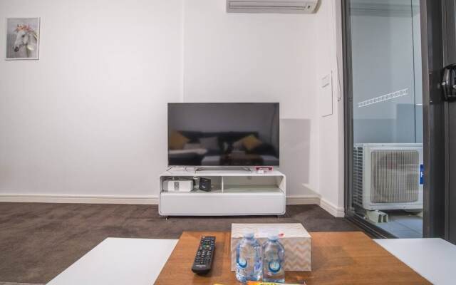 2bed2bath APT at Wolli Creek+P* Close to Airport