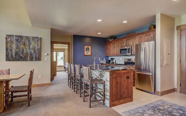 8890 The Springs by RedAwning