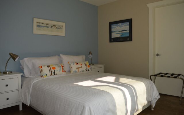 Tumblehome Farm B&B
