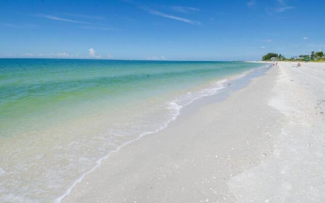 Land's End 8-306 Beach Front - Premier