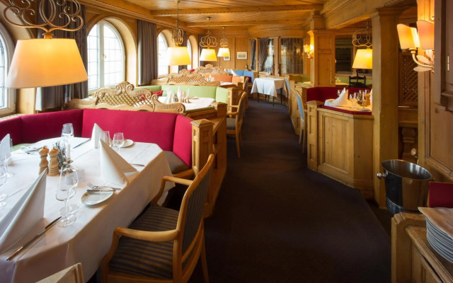 Hotel Gude