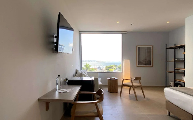 w Exceptional 2BR w Fantastic Terrace in CTG