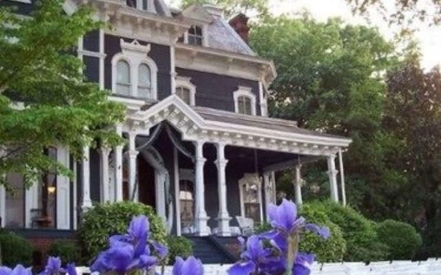 The Claremont House Bed & Breakfast