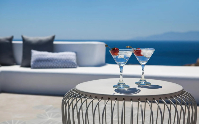 Amyth of Mykonos Super Paradise