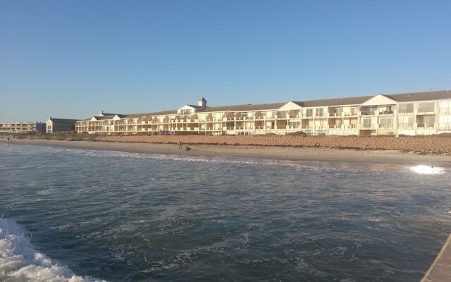 Leisure Bay Apartments