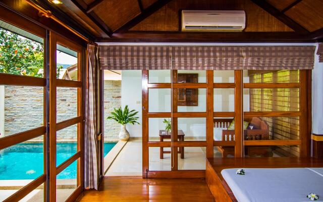 Coco Palm Beach Resort