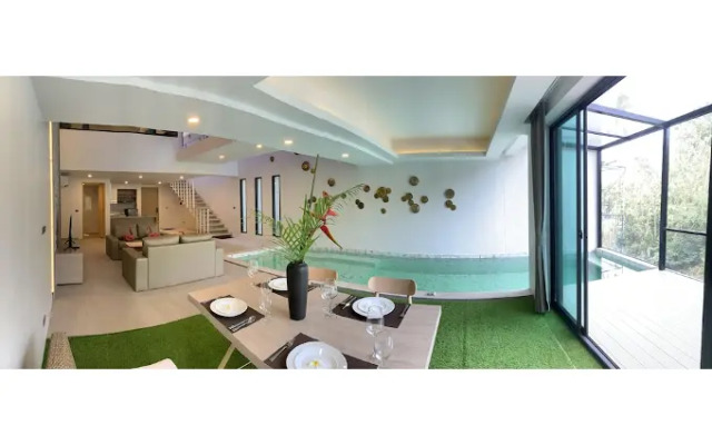 Pause Pool Villa by Replay