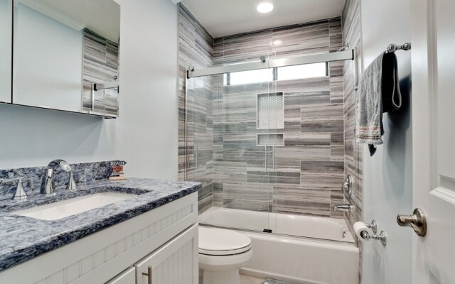 Runaway Bay 270 - 1357301