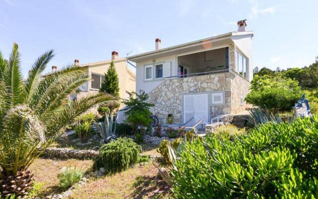 Cosy house by the sea