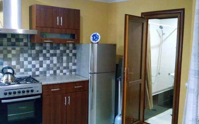 Apartment On Erekle 25a