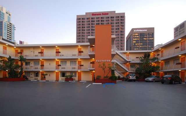 Baymont Inn & Suites San Diego Downtown