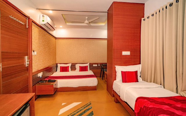 Uddhav Vilas Hotel