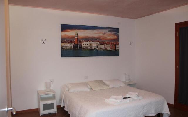 Airport Venice Diego 2
