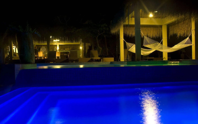 Dugong Beach Lodge