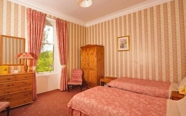 Birchwood Hotel