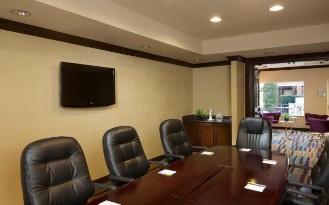 Fairfield Inn & Suites Houston Intercontinental Airport