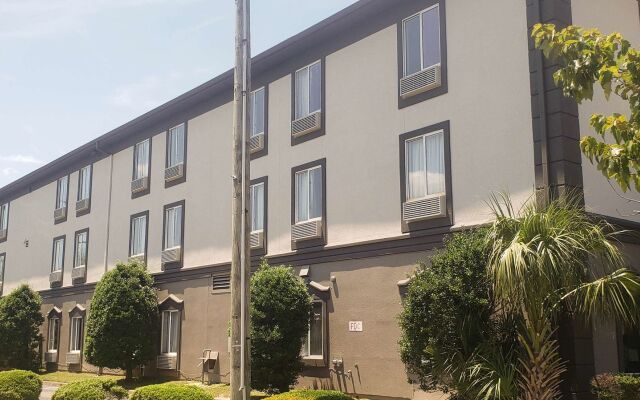 Motel 6 Mobile, AL – Airport Blvd