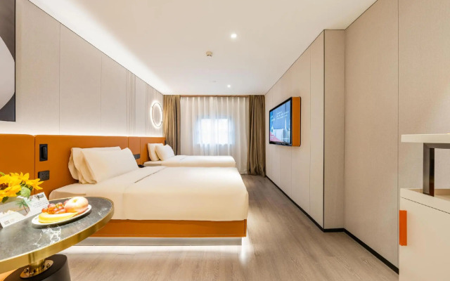 Atour Hotel Wangfujing Pedestrian Street