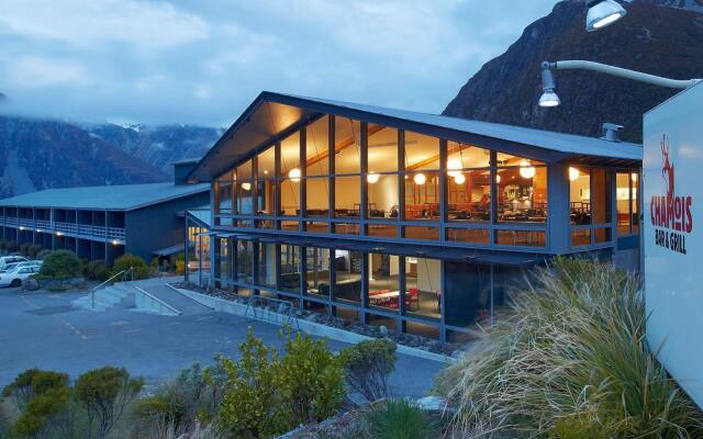 Mt Cook Lodge & Motels