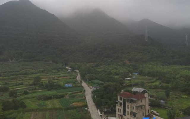 Tonglu · Yishan Jianshu · Pool & Courtyard Holiday Mountain Residence (National Forest Park Branch) – Outside – Hangzhou