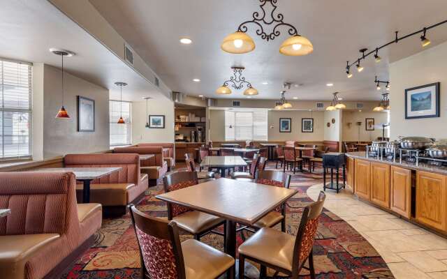 Best Western Swiss Clock Inn