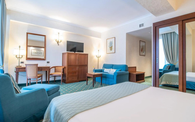 Lux Garden Hotel