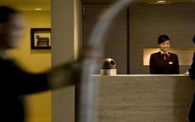 Hotel Santika Pandegiling Surabaya