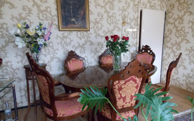 Weena House