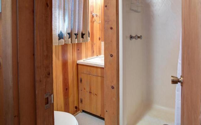 53 Creekside Cabin