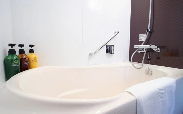 Hotel Coco Grand Kitasenju