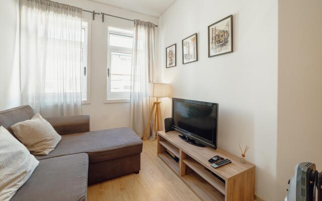 Alegria Flat IN City Center With Elevator