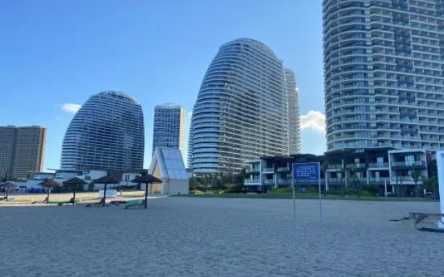 Huidong Shuangyuewan Blue Golden Bank Hotel