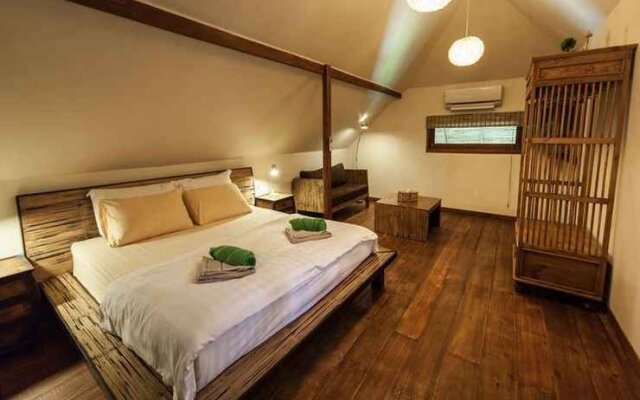 Baan Maprao Villa 10 Bedrooms
