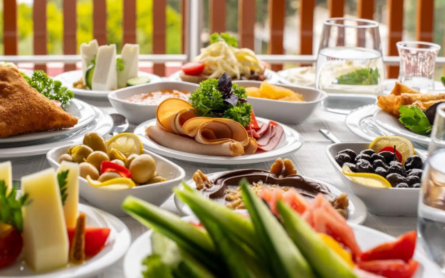 Sude Beach Resort Hotel