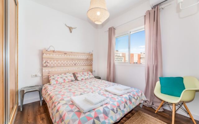 Trendy Central Apt With Small Parking And Terrace