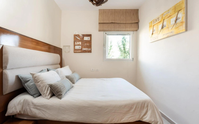 2 Bedroom Beachfront Banana Beach