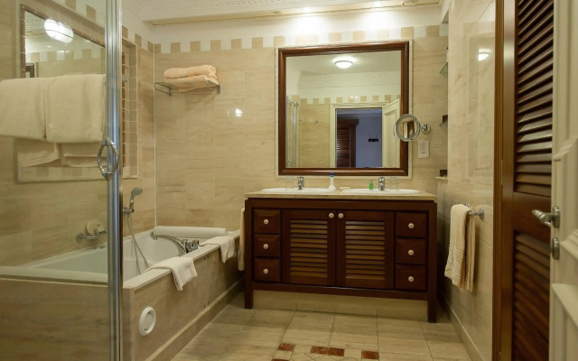 Columbia Beach Resort