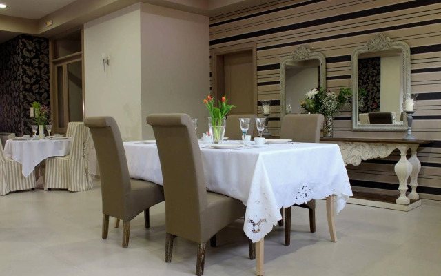 Nefeles Mainalon Luxury Residences & Lounge