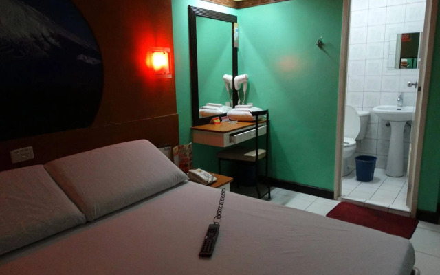 Hotel Sogo Quirino Motor Drive Inn