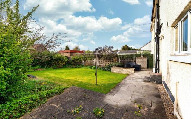 NEW Four Bedroom House - all rooms ensuite