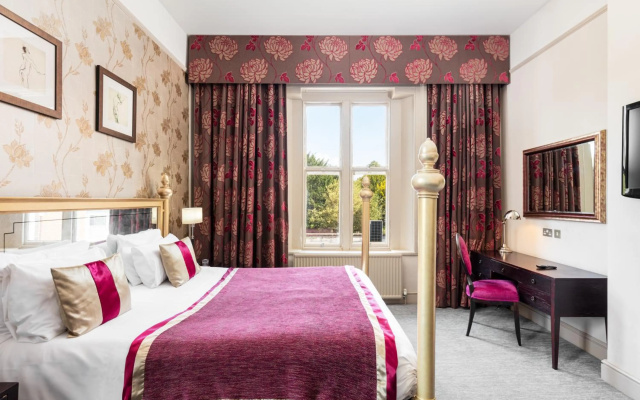 Coulsdon Manor Hotel and Golf Club