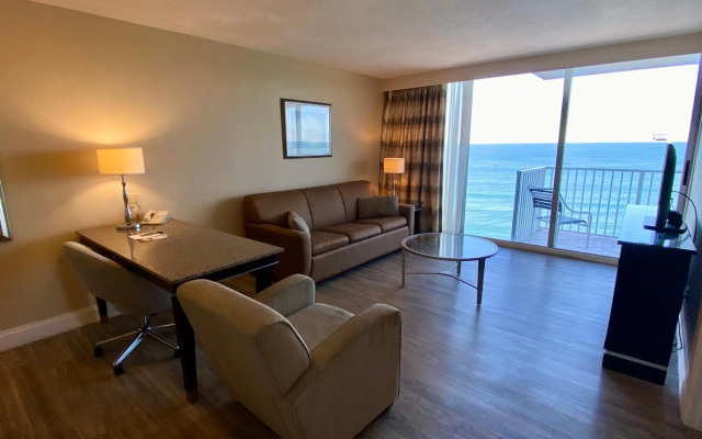Radisson Suite Hotel Oceanfront
