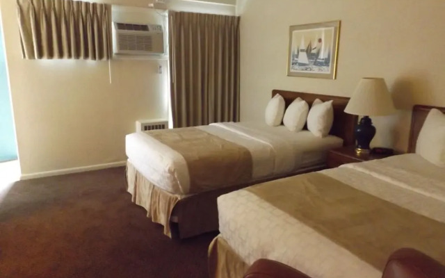 Windjammer Lodge