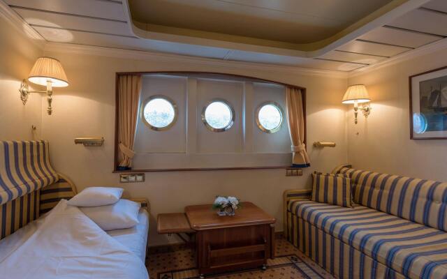 Hotelships Holland