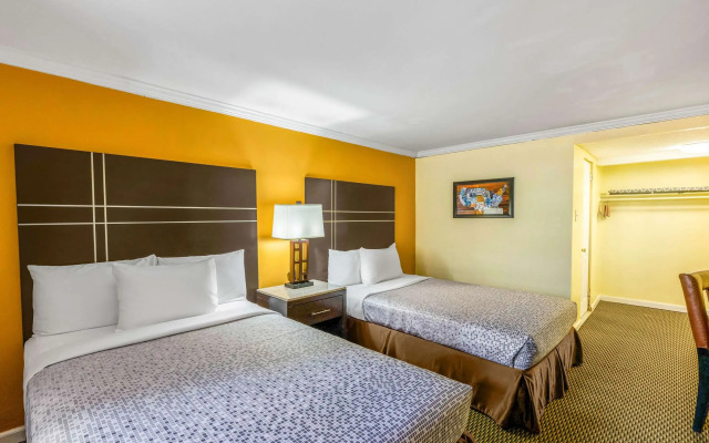 Econo Lodge Beach and Boardwalk