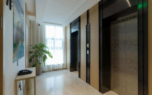 Kyriad Hotel （Datong High-speed Railway Station Wanda Plaza）
