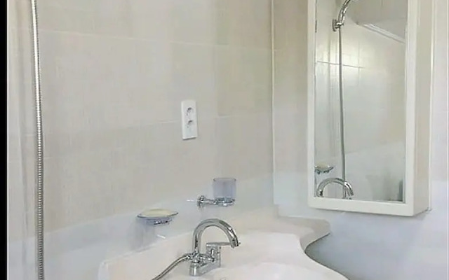 Jeju Maendorong Guest House